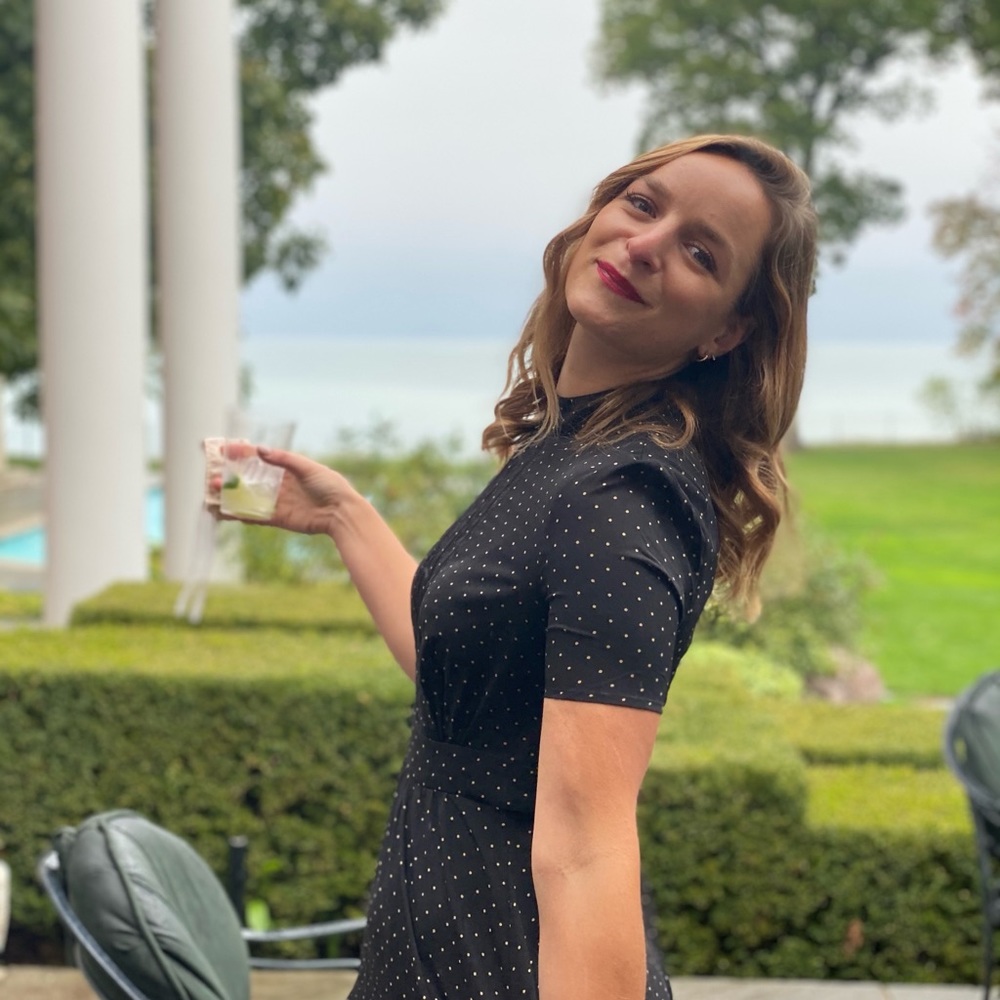 Meet your Posher, Emily